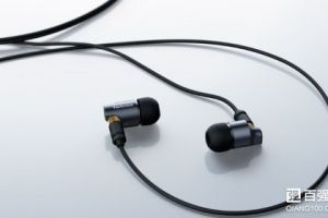 松下发布EAH-TZ700 动圈入耳式耳机：业内首款高分辨率耳机-1